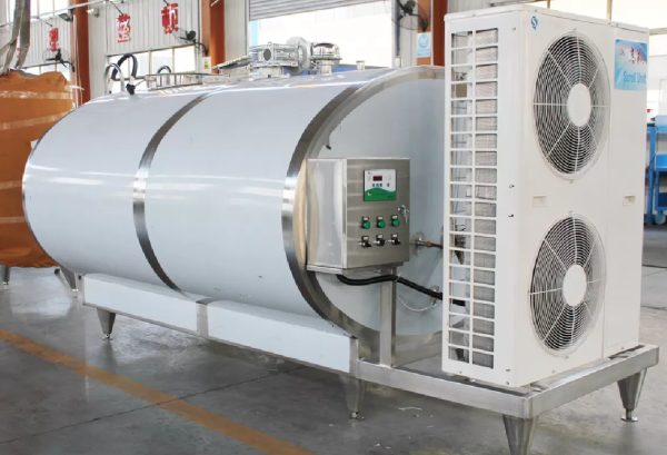Bulk milk cooler 2000 litter