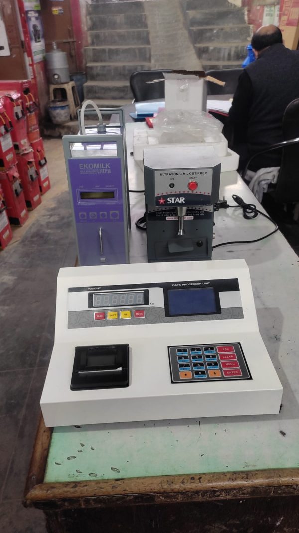 Automatic milk collection unit with ultra