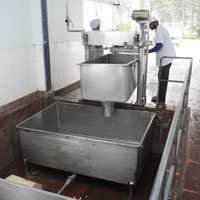 Weight bowl with dump tank
